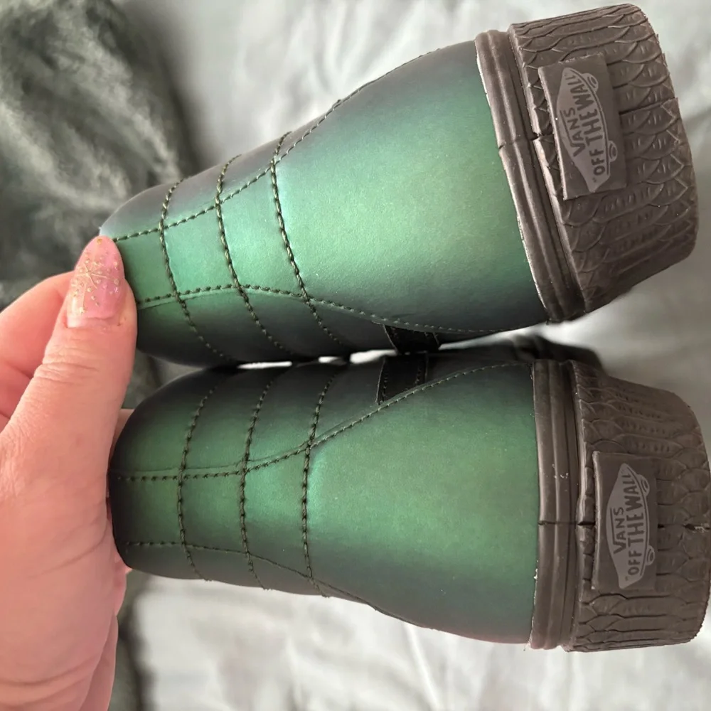 Vans Slytherin Hightops - Picture 4 of 5